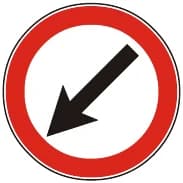 Paso obligado por la izquierda Paso obligado por la izquierda